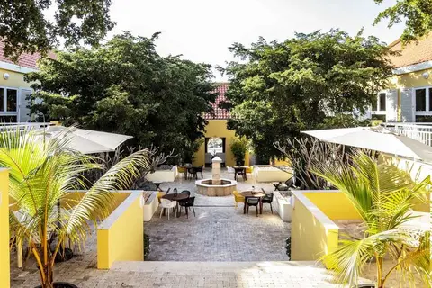 Bayside Boutique Hotel Curacao in restaurant pictures — foto 17