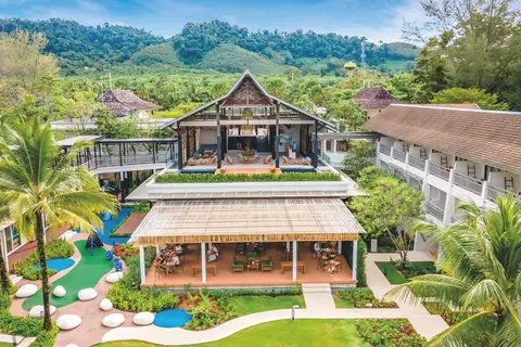 OUTRIGGER Khao Lak Beach Resort in ท่าเสด็จ