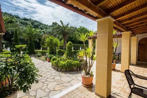 Villa Violetta in Agios Pantaleimonas, foto 10