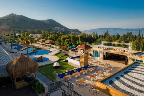 Bellazure Hotel foto 1
