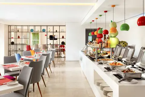 Ramada Hotel & Suites by Wyndham JBR in Hawthorn Suites by Wyndham Dubai — foto 17