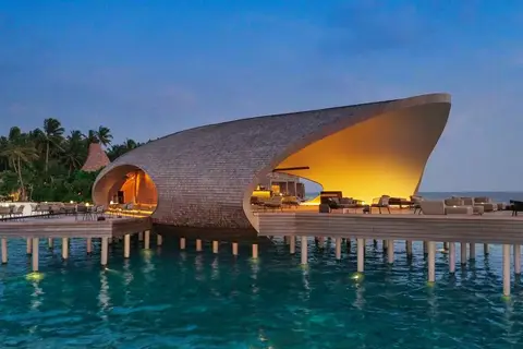 The St. Regis Maldives Vommuli Resort in The St. Regis Vommuli Resort,Maldives — foto 7