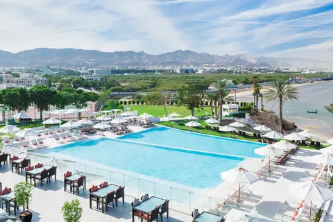 Crowne Plaza Muscat in Muskaatdruif