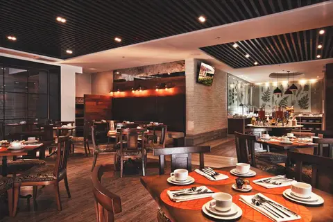 Krystal Grand Suites Insurgentes in 1a. Región Militar — foto 17