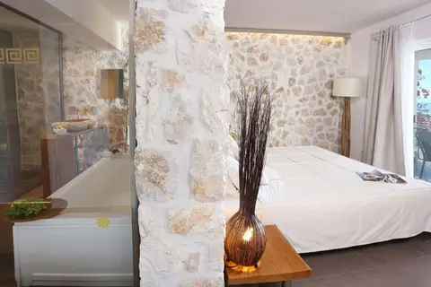 Pantokrator Hotel in Μπαρμπάτι — foto 4
