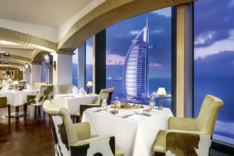 Jumeirah Beach Hotel in Dubai — foto 5