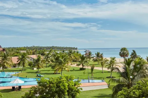 The Calm Resort & Spa in Passekudah