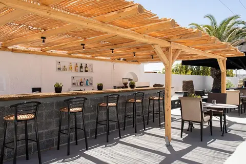 The Noverian Bios Santorini Vegan Hotel in Φηρά Θήρας — foto 4