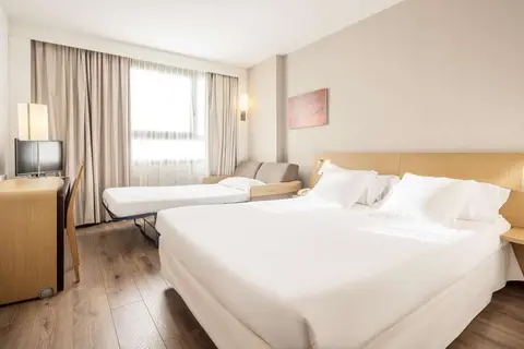 Hotel ILUNION Valencia 4 in Valencia — foto 5