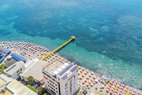 Aragosta Restaurand-Hotel in Durrës