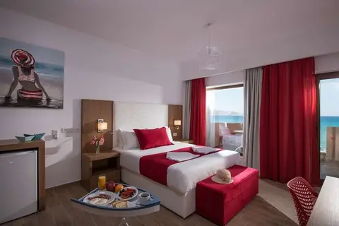 Yianna Caravel Beach Hotel in Amoudara, foto 3