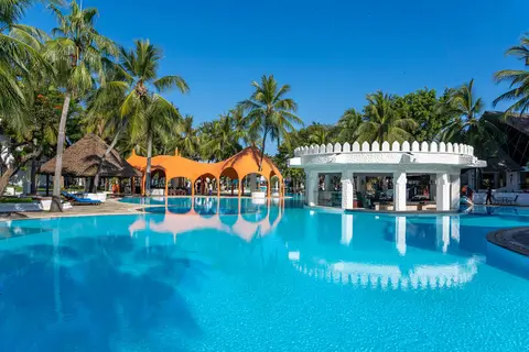 Southern Palms Beach Resort in Ukunda — foto 15