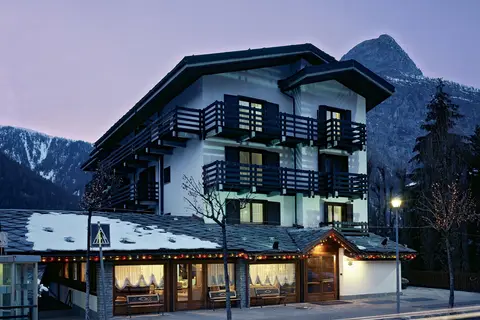Hotel Les Jumeaux in Courmayeur — foto 21