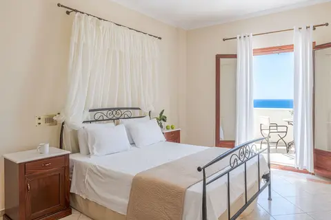 Epavlis in Δημοτική Ενότητα Θήρας — foto 12