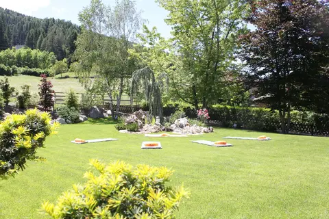 Tevini Dolomites Charming Hotel in Commezzadura — foto 76