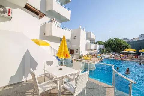 Ponz Boutique Hotel in Kuşadası — foto 5