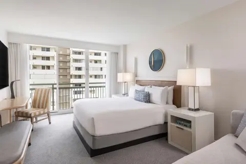 The Singer Oceanfront Resort, Curio Collection by Hilton in Riviera Beach, foto 11