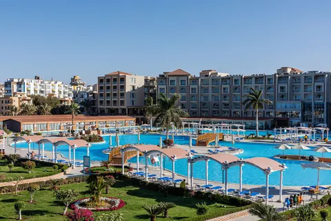 Sunrise Solara Aqua Park in Al Ahia'