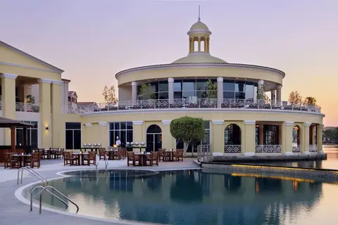 Millennium Lakeview Hotel in Dubai — foto 2
