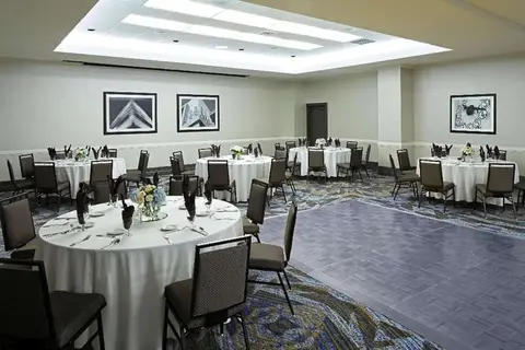 Embassy Suites by Hilton Los Angeles Internat in Los Angeles — foto 11