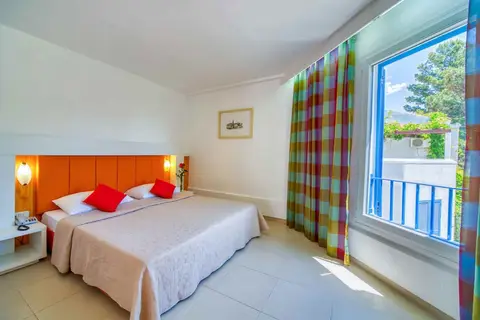 Slovenska Plaža Resort in Budva — foto 24