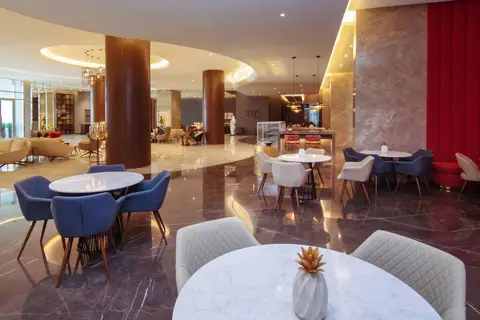Pullman Sharjah Hotel in Sharjah — foto 18