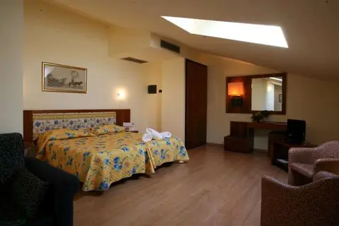 Park Hotel Casimiro Village in San Felice del Benaco — foto 5