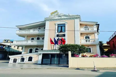 SR99 Hotel in Tirana, foto 6