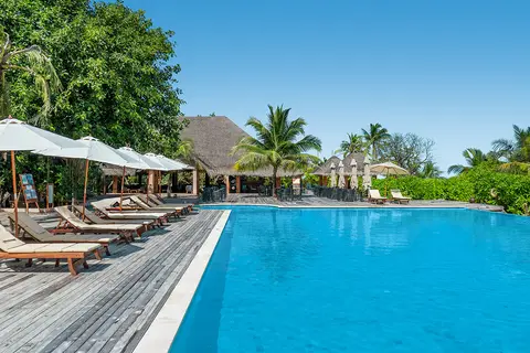 Kudafushi Resort & Spa in Rah Gili Maldives — foto 12