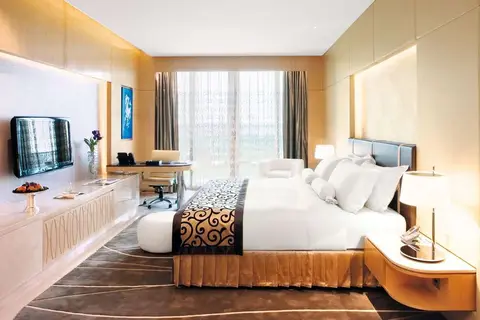 The Meydan Hotel in Dubai — foto 2