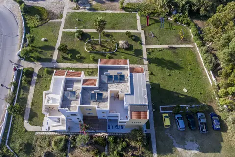 Byron Apartments in Τιγκάκι — foto 3