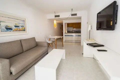 Duquesa Playa in Santa Eulària des Riu — foto 22