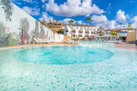 TIME TO SMILE Ohasis Boutique Suites in Arona — foto 11