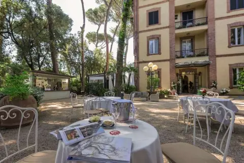 Tiziana Marina Di Pietrasanta Hotel in Pietrasanta — foto 13