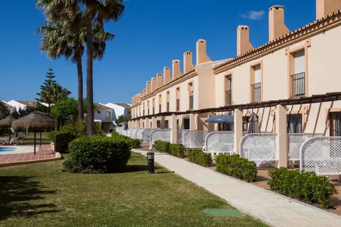 Ramada Hotel & Suites by Wyndham Costa del Sol foto 27