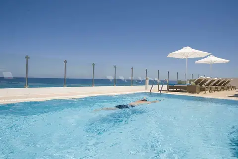 Louis Althea Kalamies Luxury Villas in Παραλίμνι — foto 2