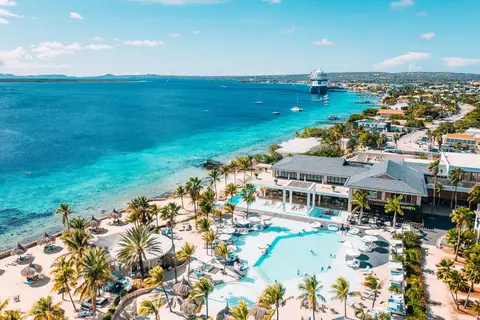 Van der Valk Plaza Beach Resort Bonaire in Kralendijk