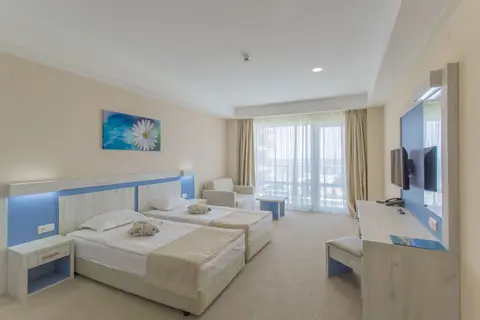 DIT Evrika Beach Club Hotel in Несебър — foto 8