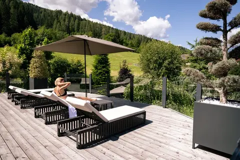 Tevini Dolomites Charming Hotel in Commezzadura — foto 8