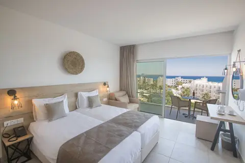 Bohemian Gardens Hotel in Παραλίμνι — foto 27