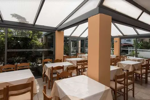 Cleopatra Superior Hotel in Καρδάμαινα — foto 6