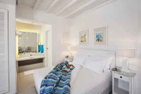 Petinos Beach Hotel in Πλατύς Γιαλός — foto 15