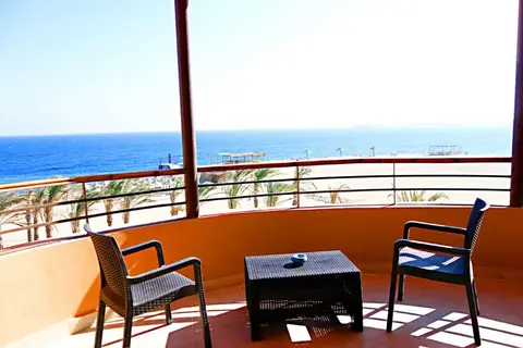 Viva Blue Resort & Diving in Coraya Divers Naga Bay — foto 15