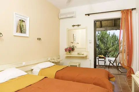 Hotel Nautilus Barbati in Tzavros — foto 16
