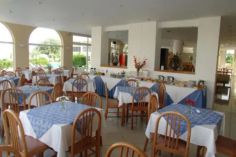 Summerland Hotel & Bungalows in Ιαλυσός — foto 2