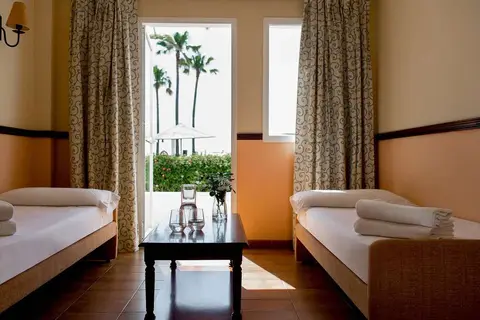 Hotel Occidental Torremolinos Playa in Torremolinos — foto 21