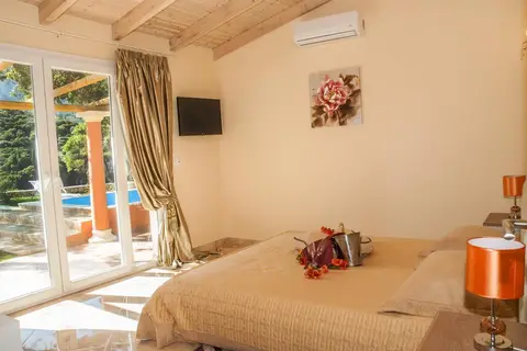 Blue Princess Beach Hotel and Suites in Λιαπάδες — foto 18