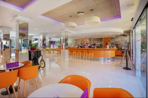 Hotel Pueblo in Benidorm — foto 17