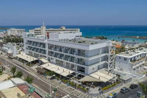 Protaras Plaza Hotel in Παραλίμνι — foto 16
