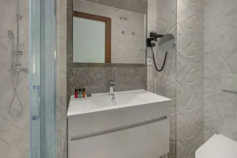 SH Suite Palace in Valencia — foto 10